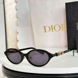 Picture of Dior Sunglasses _SKUfw79480108fw